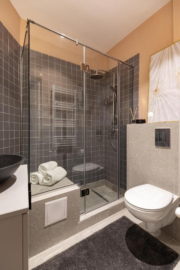 Qult - Orient Express Apartamento Bucareste Exterior foto